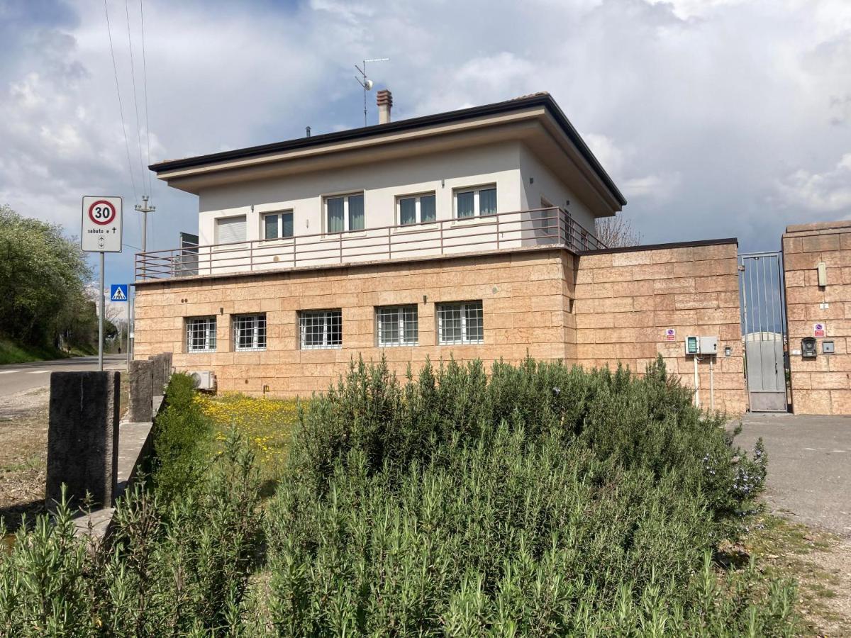Da Anna Locazione Turistica Hotel Verona Exterior foto